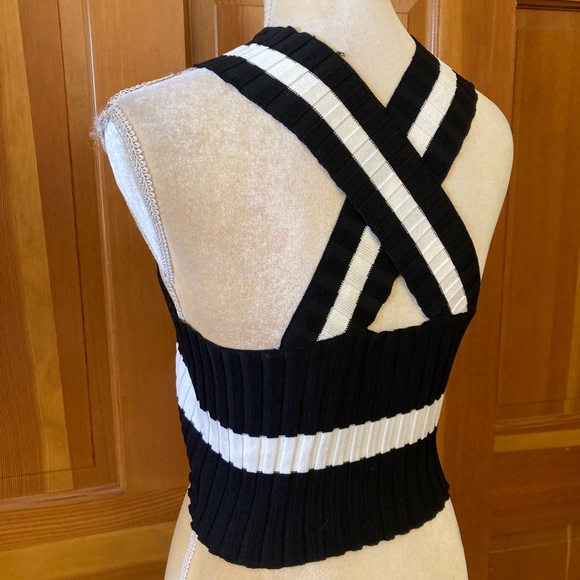 Knitted Halter Tank top. - Picture 9 of 15